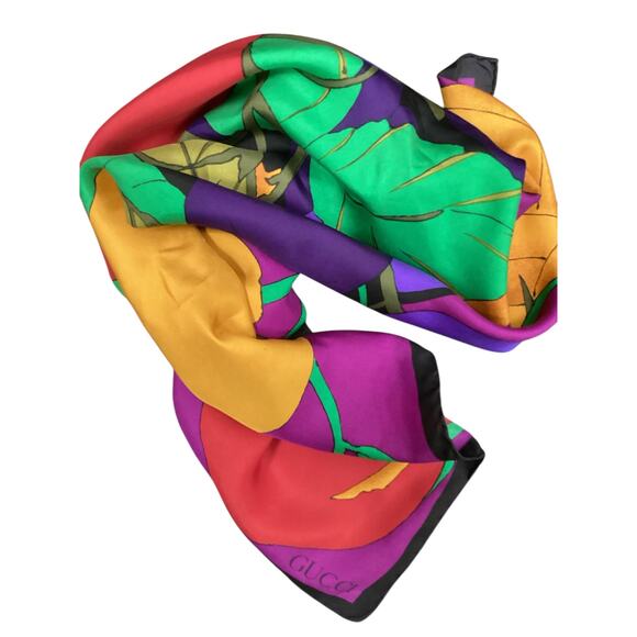VTG Gucci Scarf Women’s 1Size Square Shape Fruits Motif Multicolor Beautiful! - Picture 1 of 4
